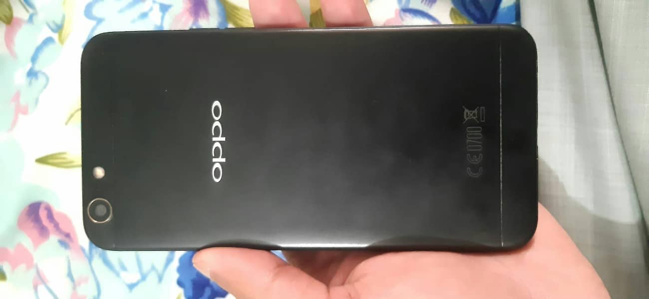 Oppo A57 0