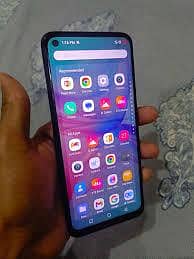 infinix hot 10 4,64 all ok sirf touch or thore crack hain