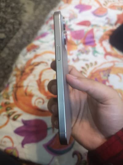 iPhone 15pro max (256gb)