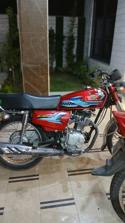 honda 125 2024/2024 first onwer on my name bio on the spot