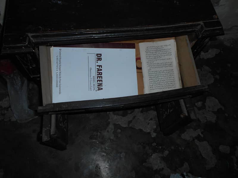 2 Chinioti Solid Wood Side Tables 5