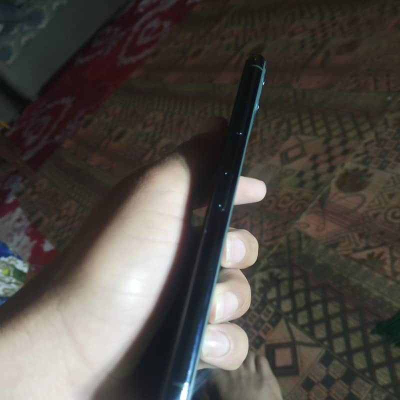 IPHONE 11 PRO MAX 3