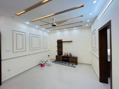 Brand New 7 Marla Ground Portion Available For Rent Umer BLOCK