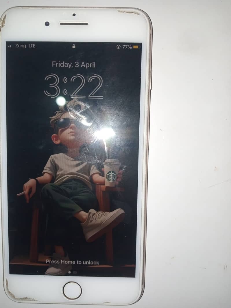 Apple iPhone 8 Plus 4