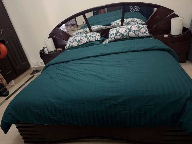 Double bed set 0
