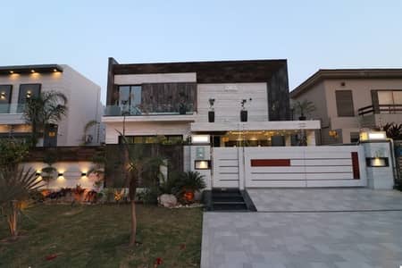 20 MARLA ELEGANT AND FULLY MAINTAINED SUPER HOT LOCATED BUNGALOW IS AVAILABLE IN THE BEST BLOCK OF DHA LAHORE.