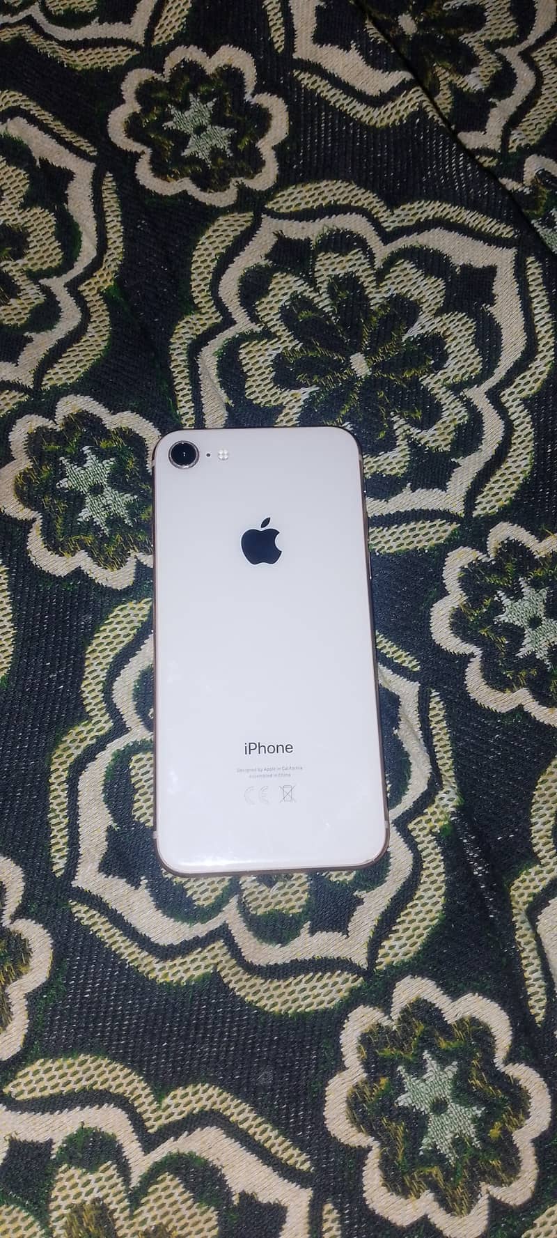 Apple iPhone 8 5