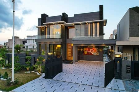 20 MARLA ELEGANT AND FULLY MAINTAINED SUPER HOT LOCATED BUNGALOW IS AVAILABLE IN THE BEST BLOCK OF DHA LAHORE.