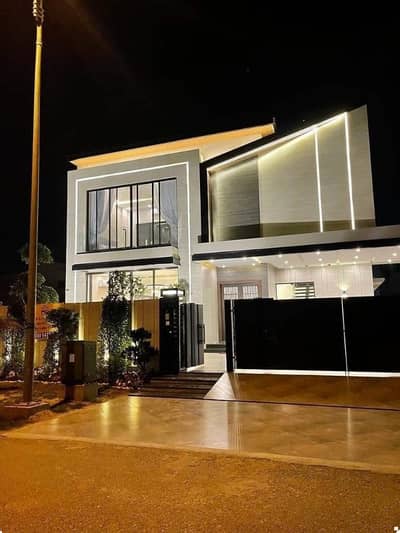 20 MARLA ELEGANT AND FULLY MAINTAINED SUPER HOT LOCATED BUNGALOW IS AVAILABLE IN THE BEST BLOCK OF DHA LAHORE.