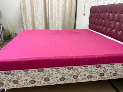 Selling my queen size bed with mattress