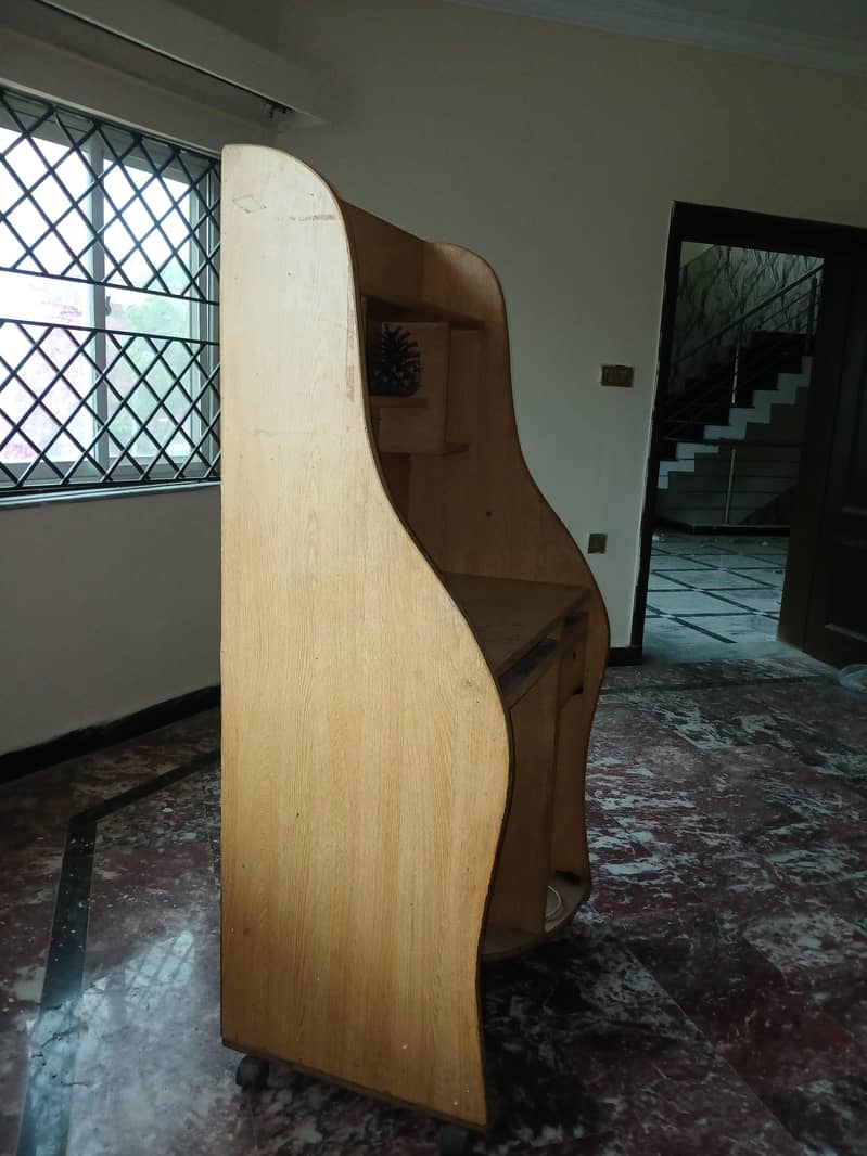 Computer Desk/Workstation 2