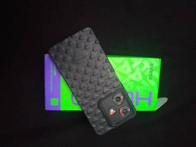 infinx hot 30 8/128 location haripur koi foult ni orgnl penl