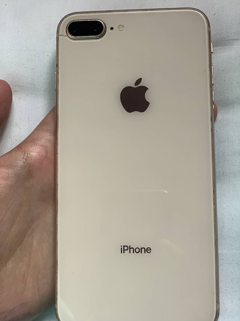 iPhone 8 Plus 2