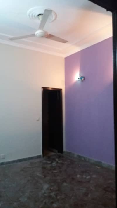 5 Marla Upper Portion for Rent 3 Bed | Near Emporium Mall,