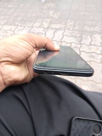 box Sath charger bhi 10 by 9 sab kuch ok