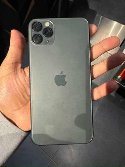 I phone 11 pro max 256 Gb Non PTA Beattry 75 Service