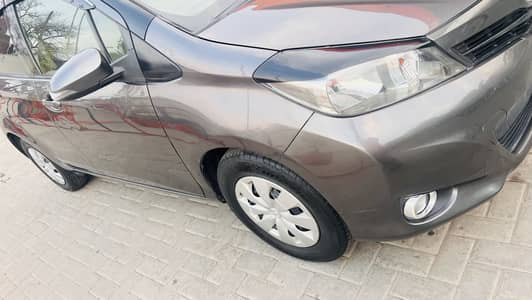 Toyata vitz 2012 80% orignal car new tyre outa class condition