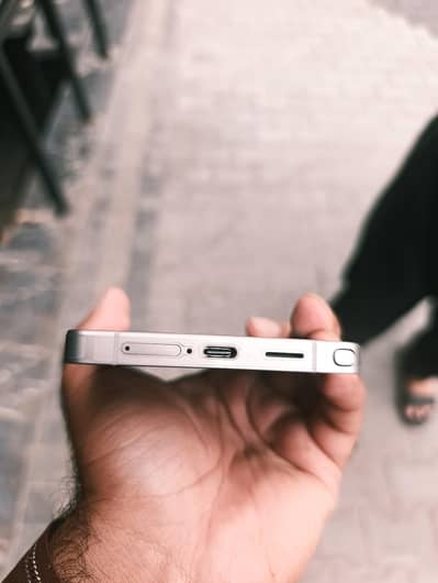 Samsung galaxy s25 ultra non pta 10/10 gray clour