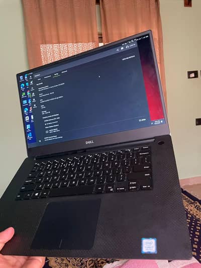 dell xps 15 7590 i7 9th gen 1650 4gb nvidia graphics card 256gb storge