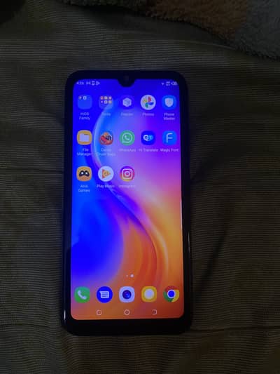 Behtreen mobile hy bilkul new condition double sim pta approved