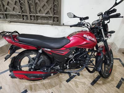 Suzuki GR 150 Red