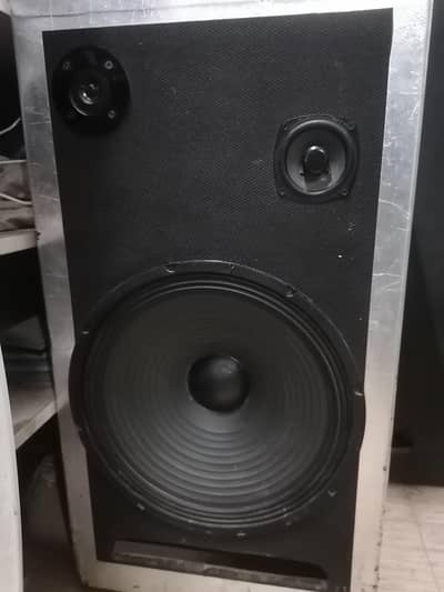 15 inch speaker with wood box,