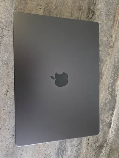 Macbook Pro 14 - M3 Pro 18GB