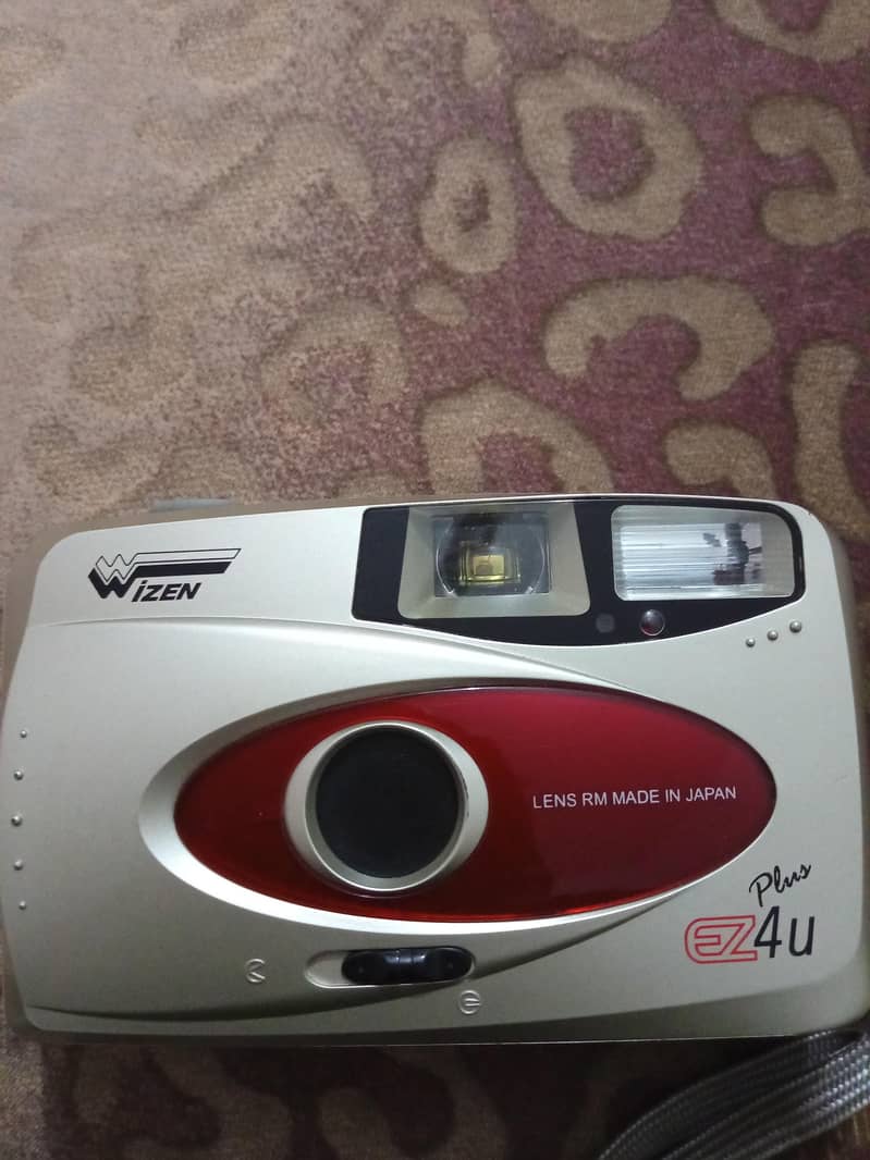 Old style pic camera  0