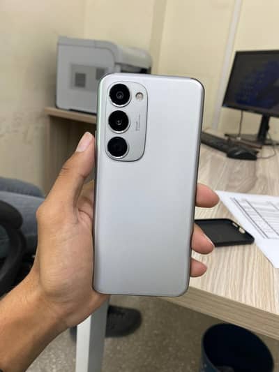 TECHNO SPARK 40 PRO PLUS