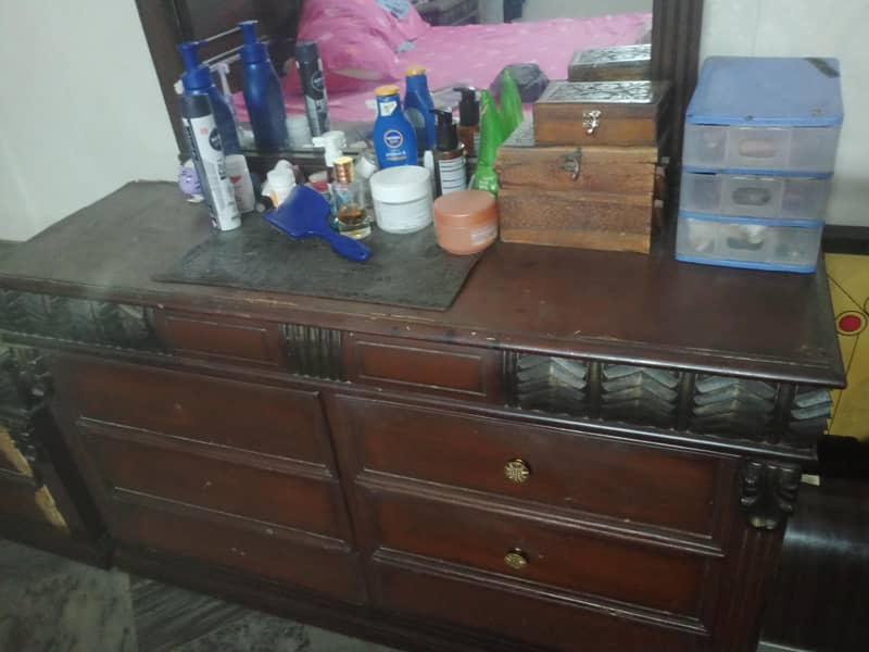 Dressing table 1