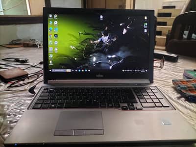 Fujitsu- Heavy Duty Workstation- I7 6th generation- 16 gb Ddr4 Ram