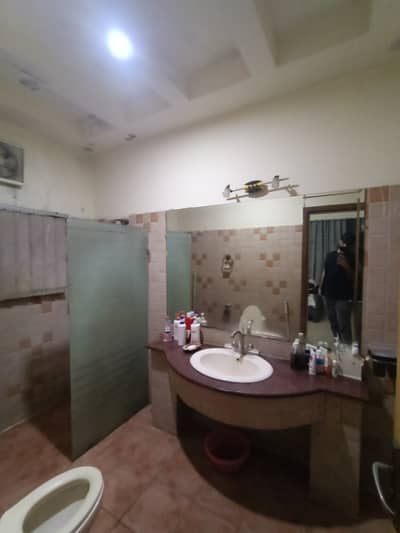 AHMED ASSOCIATES OFFER 5 MARLA HOUSE FOR SALE iN PCSIR PHASE 2 NEAR TO SHUKAT KHANUM HOSPITAL LAHORE