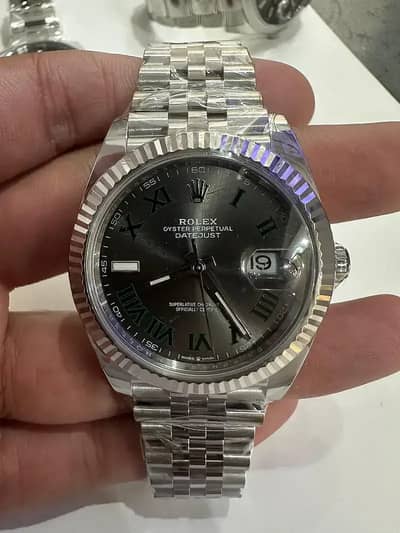 Pre-owned Watches Buyer Rolex Omega Cartier Hublot Rado Tag Heuer IWC