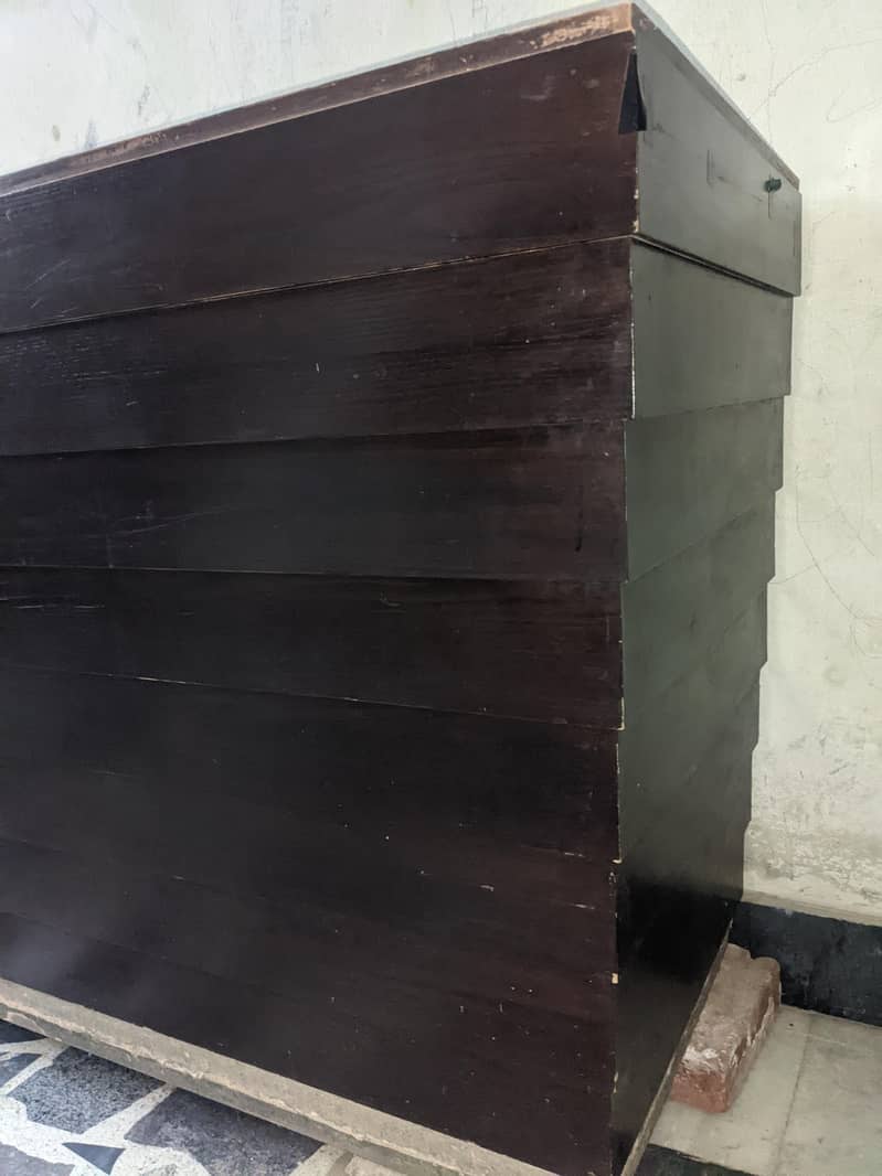 Reception Table Counter 0