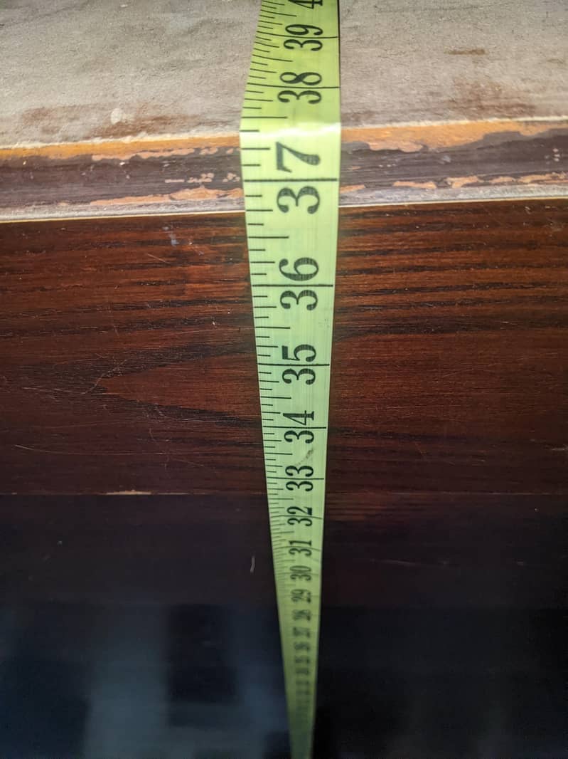 Reception Table Counter 1