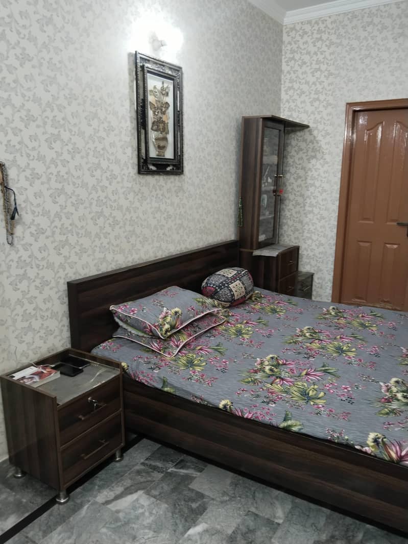 queen size bed set 0