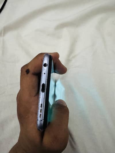 Vivo V20 4/64 GB