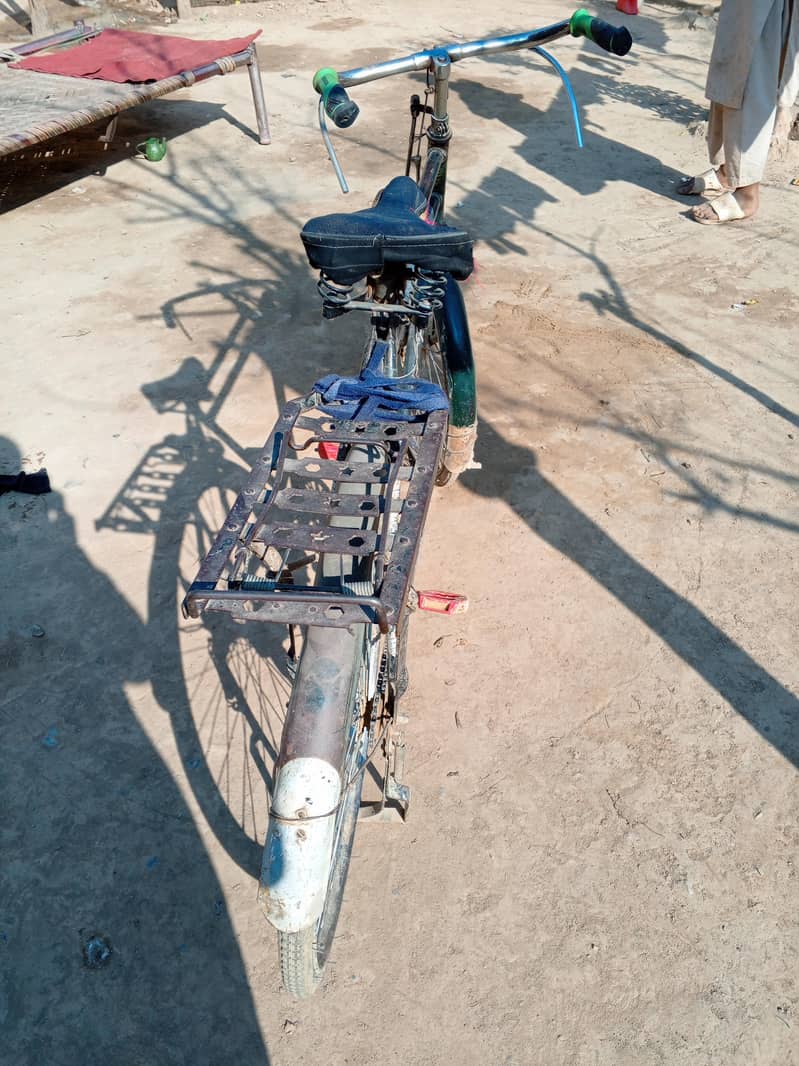 اچھے کنڈیشن میں ہے 2