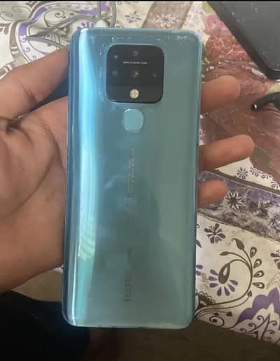 Tecno cammon 16