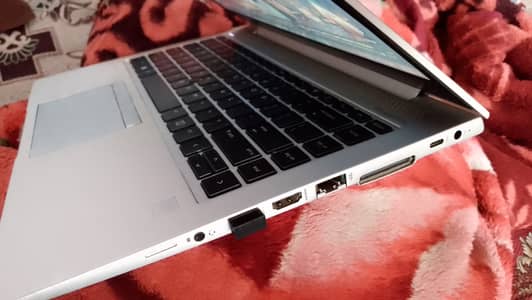 Elitebook Cori5 8th Generation G5 840