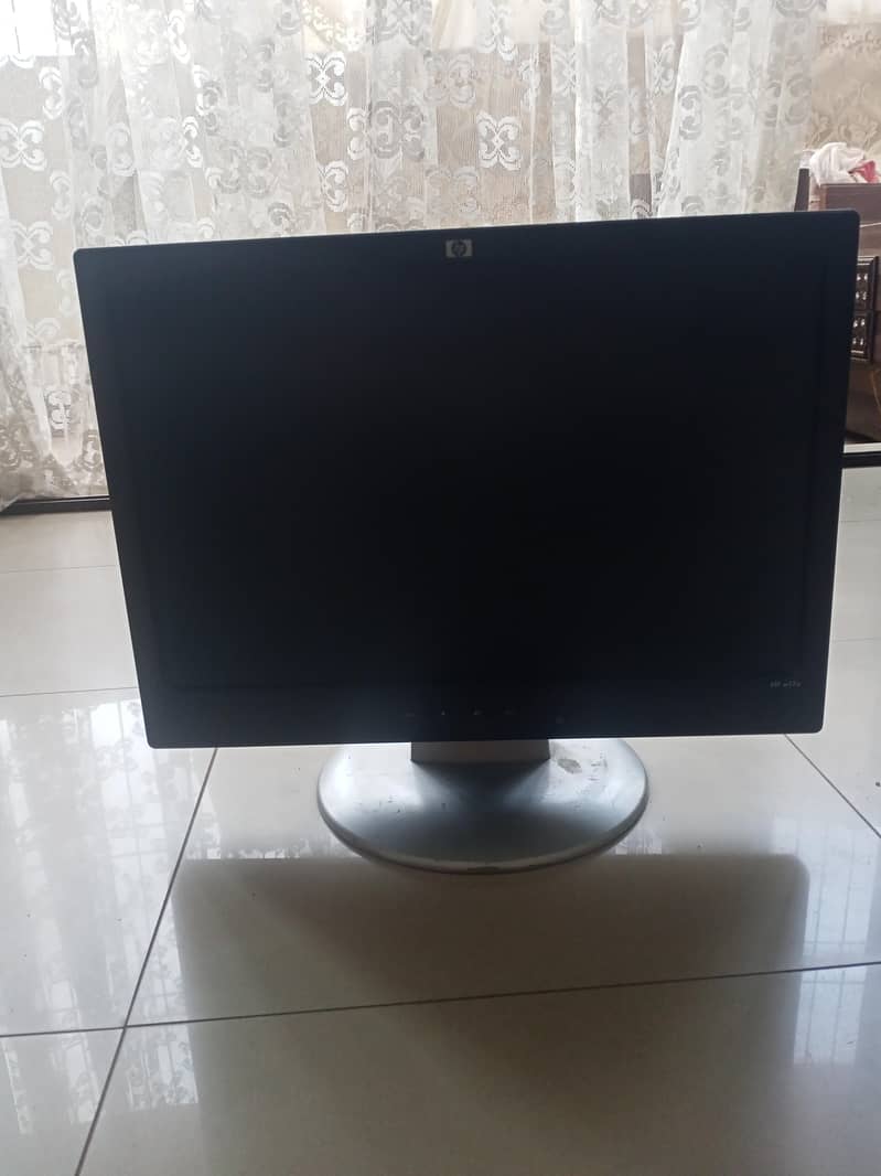 monitor 3