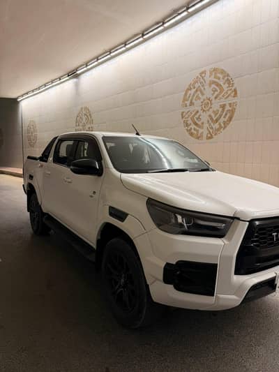 Hilux Revo GR-S 2025