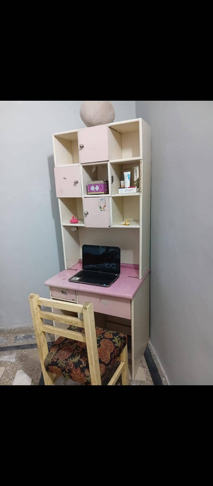 Study table with chair 0