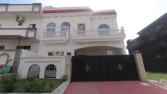 8 MARLA BRAND NEW HOUSE FOR SALE. MULTI F-17 ISLAMABAD