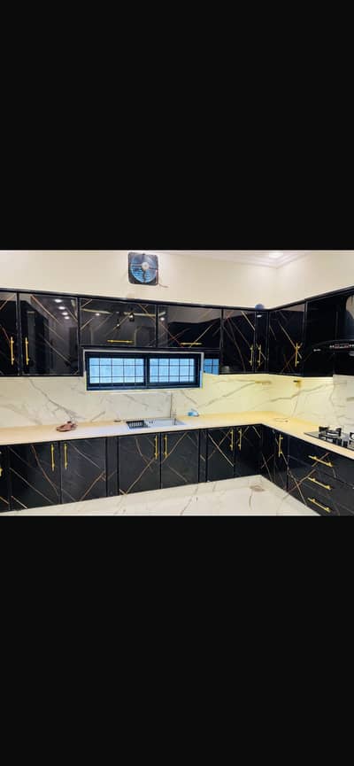 Brand new 10 Marla double story house owner built for sale in wapda town.