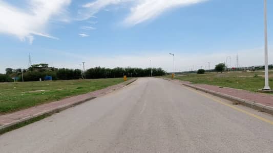 On Excellent Location 1 Kanal Residential Plot In Bahria Town Phase 8 - Block A For sale