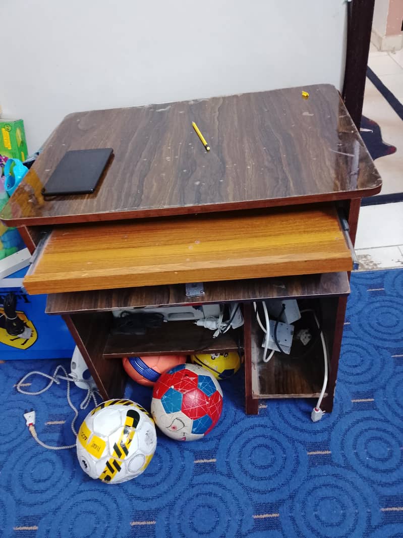 Computer table 2