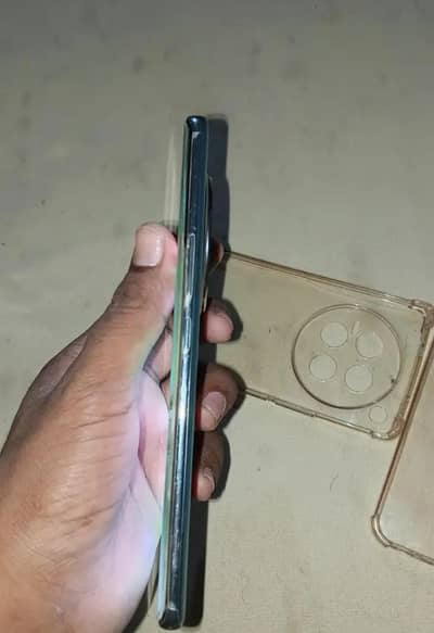 good used bhot achi camera hny 10bey 10 hy 8gbRam rom256 GB exchange