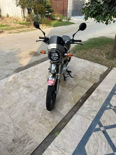 CG 150 black and silver color 2025-11 month for sale