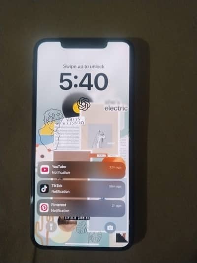 I phone xs max lush condition